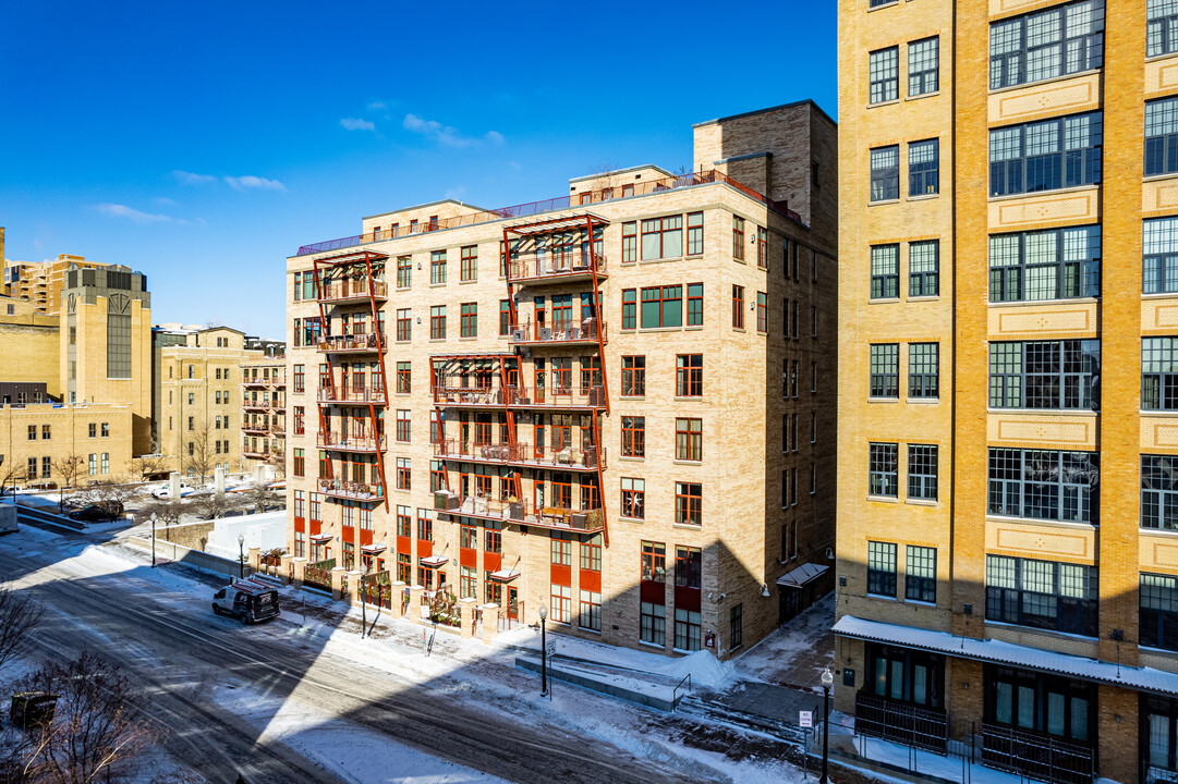 Stone Arch Lofts in Minneapolis, MN - Building Photo