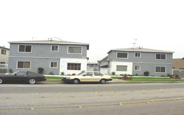 10523-10531 1st Ave in Whittier, CA - Building Photo