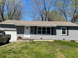 727 E 33rd St N in Tulsa, OK - Building Photo