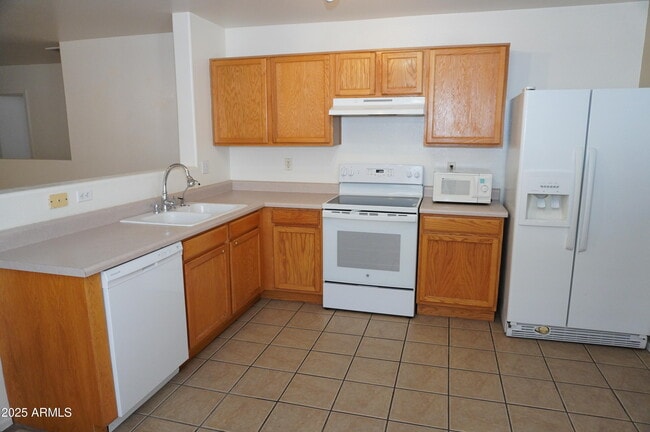 983 E Denim Trail in San Tan Valley, AZ - Foto de edificio - Building Photo