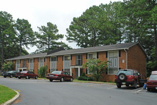 Robin Court Apartments