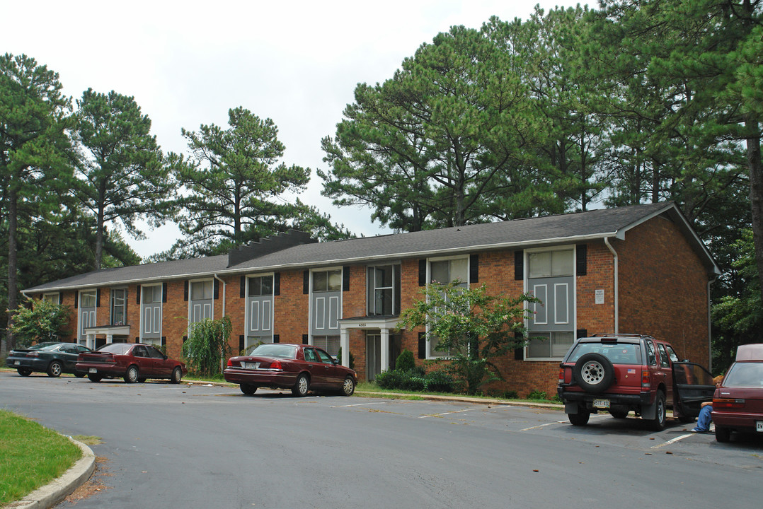 Robin Court in Tucker, GA - Building Photo