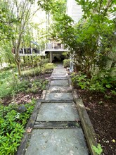 10614 Samaga Dr in Oakton, VA - Building Photo - Building Photo