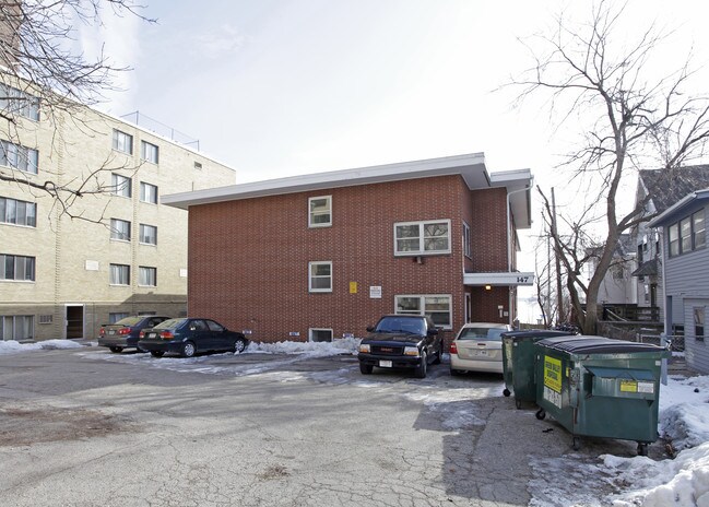 147 W Wilson St in Madison, WI - Building Photo - Building Photo