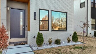 1145 NE Monroe St in Bentonville, AR - Building Photo