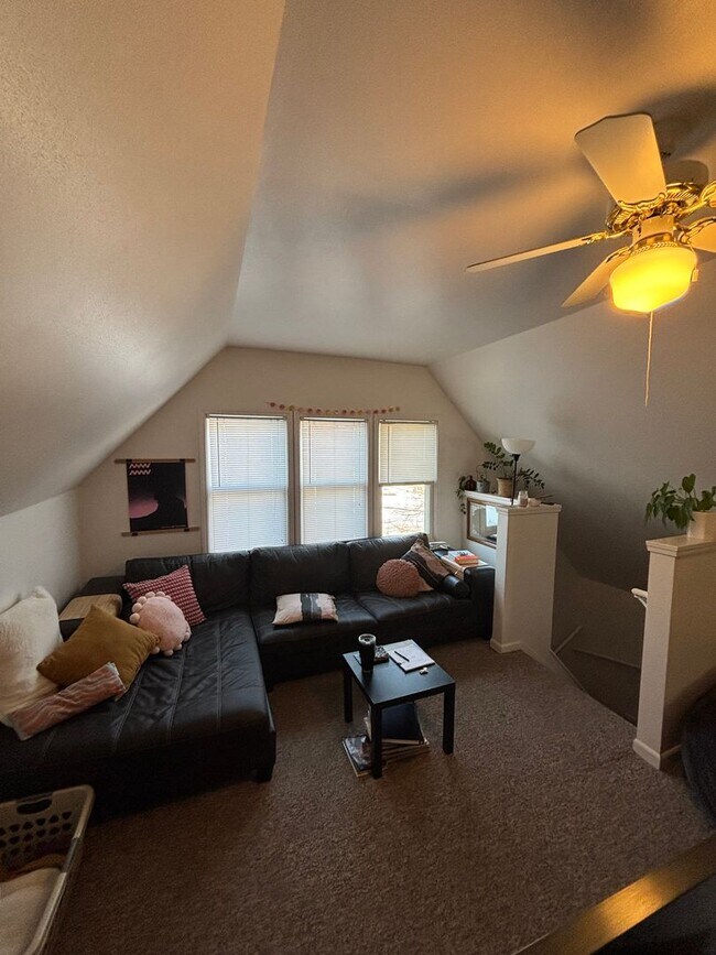 122-124-124 E Lloyd St in Milwaukee, WI - Building Photo - Building Photo