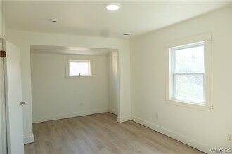 51 Days Park in Buffalo, NY - Building Photo - Building Photo