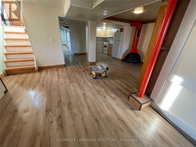 property at 102 Billington Crescent