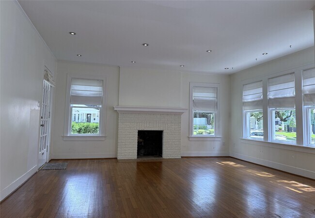 2312 Quenby St in Houston, TX - Building Photo - Building Photo