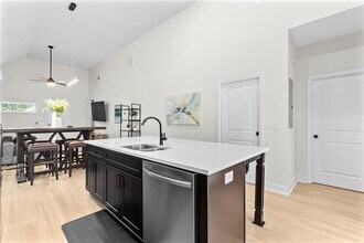 624 Robert St NW in Atlanta, GA - Building Photo - Building Photo