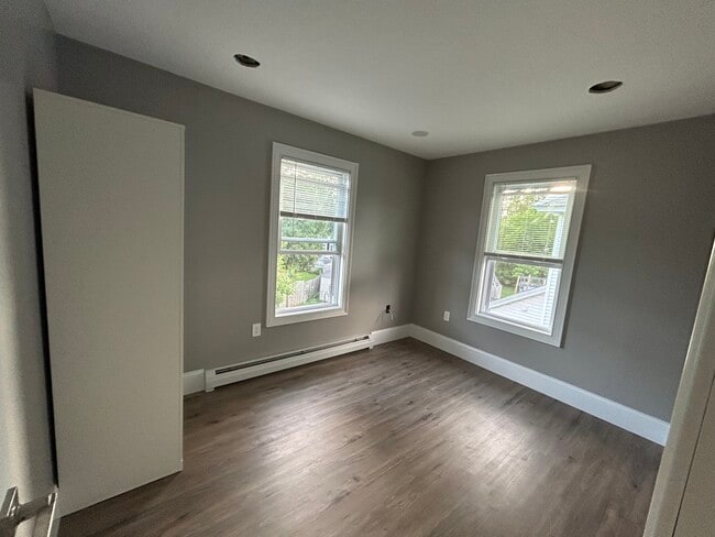 361 Marlboro St, Unit B in Keene, NH - Building Photo - Building Photo