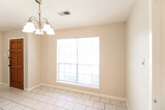 946 Beachcomber Ln in Houston, TX - Building Photo - Building Photo