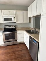6233 Yorktown Dr, Unit 6233 in Orlando, FL - Building Photo