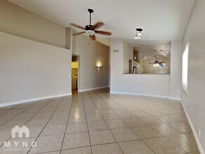 17826 N 13th Pl in Phoenix, AZ - Building Photo - Building Photo