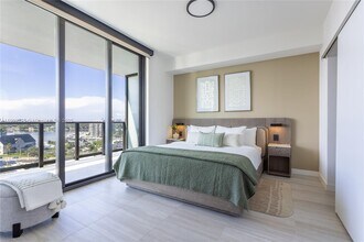 580 72nd St in Miami Beach, FL - Building Photo - Building Photo