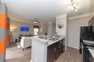 The Indigo at Grissom in Huntsville, AL - Building Photo