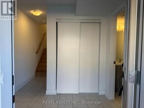 35 Silo Mews in Barrie, ON - Building Photo - Building Photo