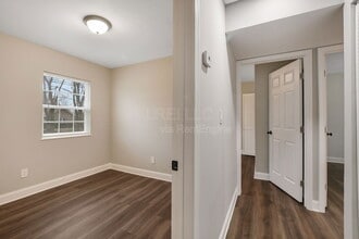 10501 Millers Ln in Louisville, KY - Building Photo - Building Photo