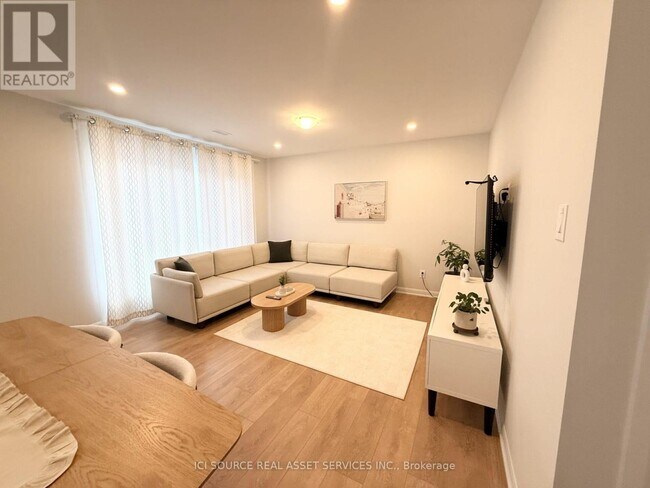 1605 Creekway Private in Ottawa, ON - Building Photo - Building Photo