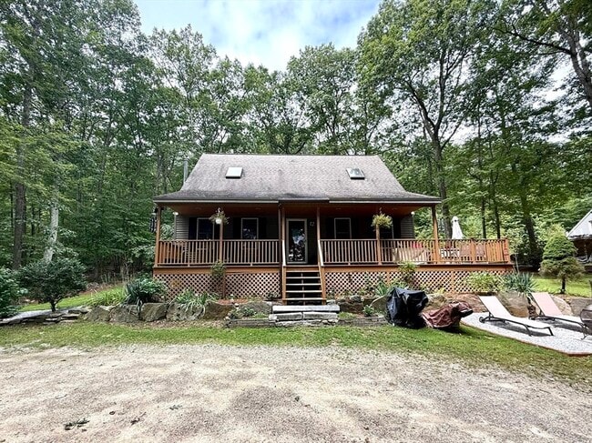 76 Jolicoeur Ave in Spencer, MA - Building Photo - Building Photo