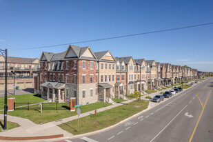 449 Luxborough Ln in Brampton, ON - Building Photo