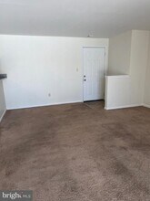 6609 Rapid Water Way in Glen Burnie, MD - Building Photo - Building Photo