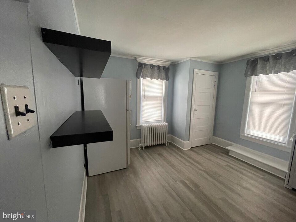 6732 Maple Ave in Pennsauken, NJ - Building Photo