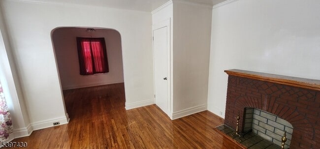 445 Minton Pl in Orange, NJ - Building Photo - Building Photo