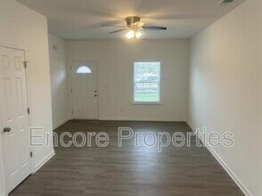 3402 Littlefield Way in Greensboro, NC - Building Photo - Building Photo