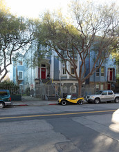2731 Folsom St in San Francisco, CA - Foto de edificio - Building Photo