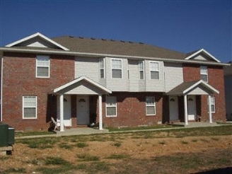 5700-5796 N Orange Ln in Ozark, MO - Building Photo