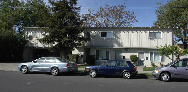 305 N I St in Livermore, CA - Foto de edificio - Building Photo