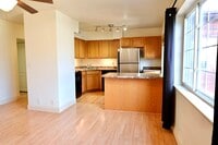 400 Grandview Ct, Unit 412