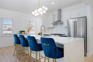 Lennox at West Village in Dallas, TX - Building Photo