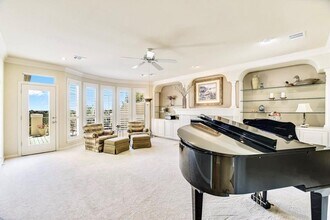 4545 Golf Vista Dr in Austin, TX - Building Photo - Building Photo