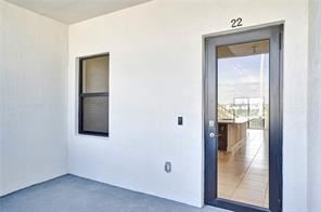 8015 NW 104th Ave-Unit -Apt 22 in Doral, FL - Building Photo - Building Photo