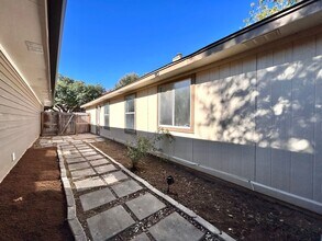 2205 Jasmine Path in Round Rock, TX - Building Photo - Building Photo