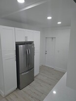 14410 NE 5th Pl in Miami, FL - Building Photo