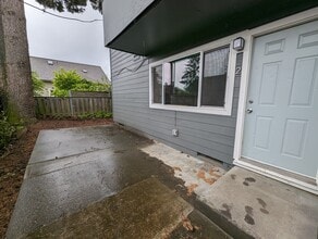 1626 Southeast Lexington Street in Portland, OR - Foto de edificio - Building Photo