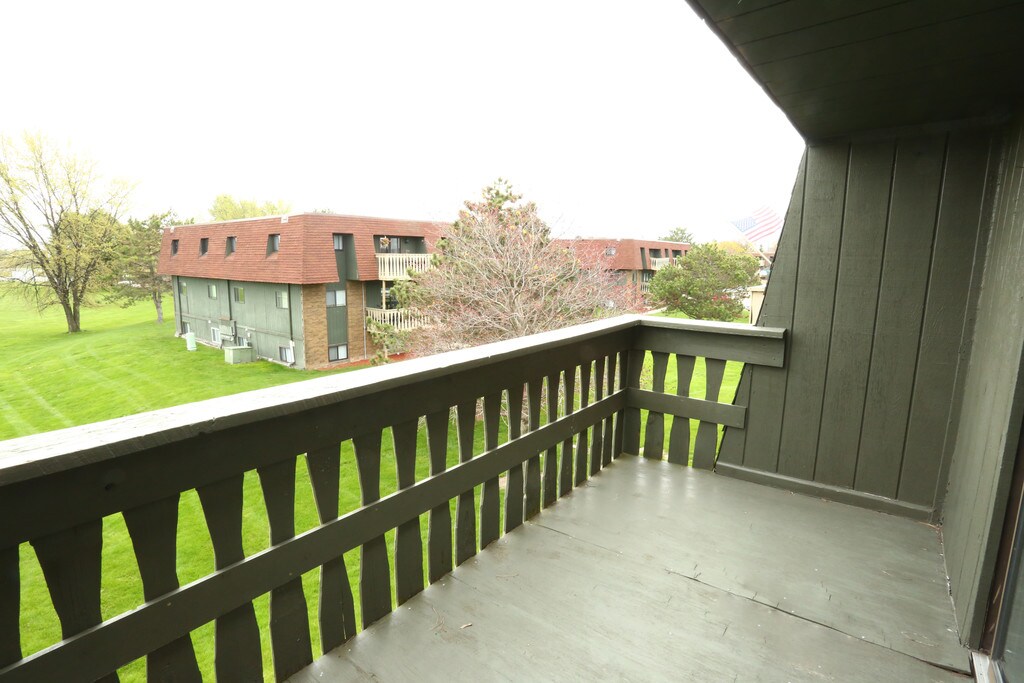 GolfView Apartments By The Bay Essexville, MI Apartments For Rent