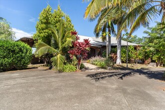 3035 Baldwin Ave in Makawao, HI - Building Photo - Building Photo