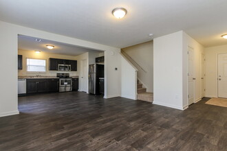 8104 Grove Berry Way in Indianapolis, IN - Building Photo - Building Photo