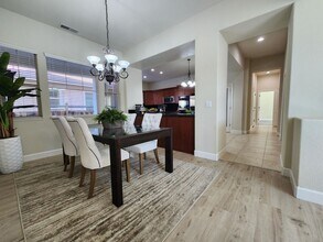 6086 Cielo Cir in Sparks, NV - Building Photo - Building Photo