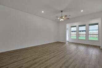 17841 McClary Cardinal Dr in Conroe, TX - Building Photo - Building Photo