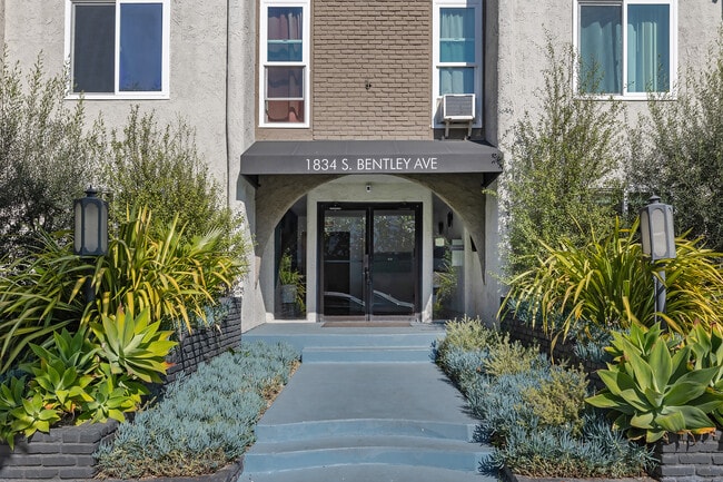 1834 Bentley in Los Angeles, CA - Building Photo - Building Photo