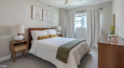 4851 Ellin Rd, Unit 137 in Hyattsville, MD - Building Photo - Building Photo