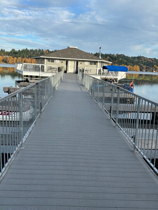 17106 NE 45th St, Unit #10 in Redmond, WA - Building Photo