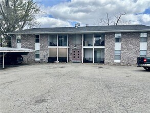 105 Pittsburgh St, Unit 2C in Uniontown, PA - Building Photo - Building Photo