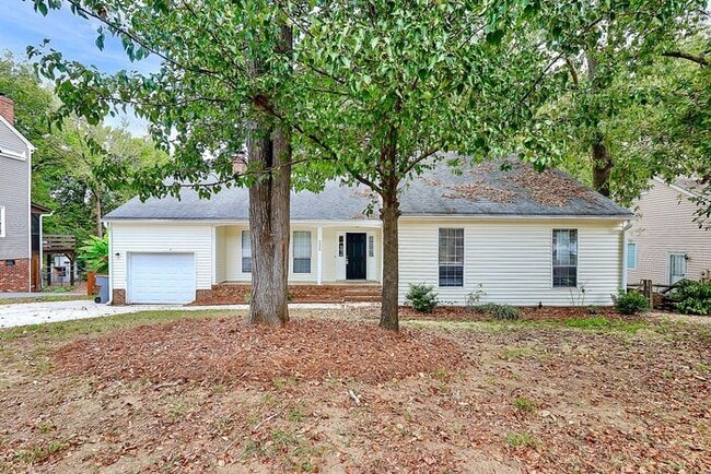 property at 2336 Castlecomer Dr