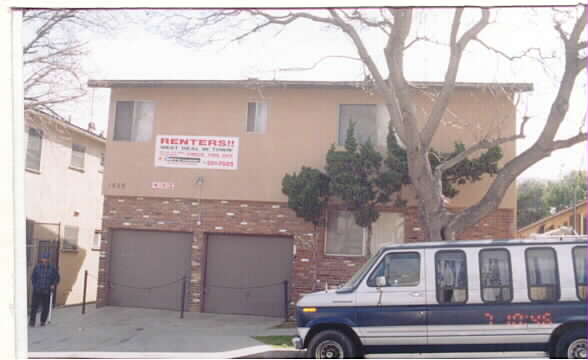 1428 Chestnut Ave in Long Beach, CA - Foto de edificio